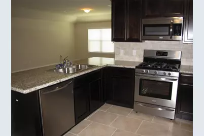 1911 Seville Manor, Fresno, TX 77545 - Photo 5