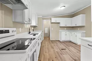 12902 Indian Ridge Dr, Dayton, TX 77535 - Photo 9