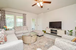 12821 S Winding Pines Dr, Tomball, TX 77375 - Photo 15