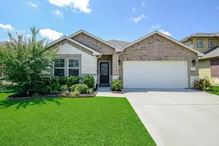 12821 S Winding Pines Dr, Tomball, TX 77375 - Photo 5