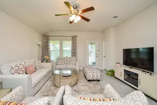 12821 S Winding Pines Dr, Tomball, TX 77375 - Photo 17