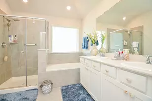 12821 S Winding Pines Dr, Tomball, TX 77375 - Photo 27