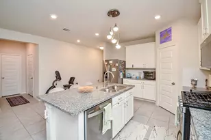 12821 S Winding Pines Dr, Tomball, TX 77375 - Photo 15