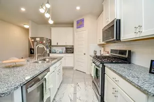 12821 S Winding Pines Dr, Tomball, TX 77375 - Photo 13