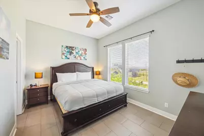 11216 Reagor Way, Galveston, TX 77554 - Photo 9