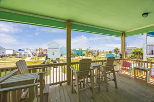 11216 Reagor Way, Galveston, TX 77554 - Photo 5