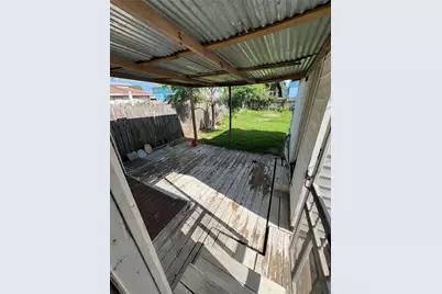 5109 Ave Q 1/2, Galveston, TX 77551 - Photo 19