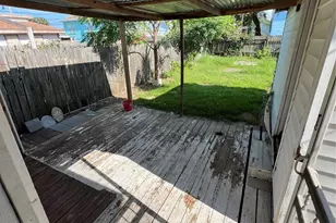 5109 Ave Q 1/2, Galveston, TX 77551 - Photo 19