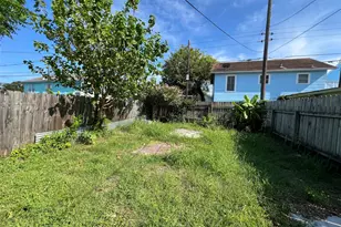 5109 Ave Q 1/2, Galveston, TX 77551 - Photo 15