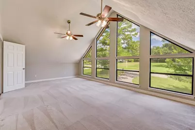 10045 Valley Drive S, Willis, TX 77318 - Photo 41