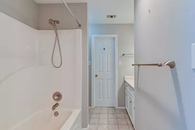 10045 Valley Drive S, Willis, TX 77318 - Photo 31