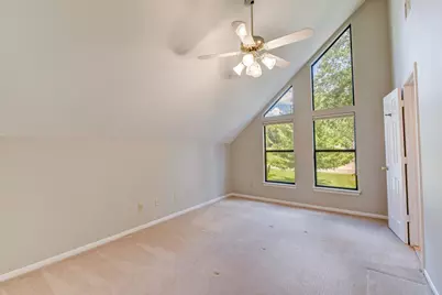 10045 Valley Drive S, Willis, TX 77318 - Photo 29
