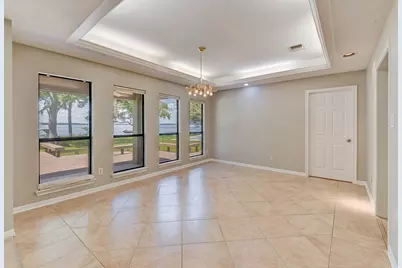 10045 Valley Drive S, Willis, TX 77318 - Photo 15