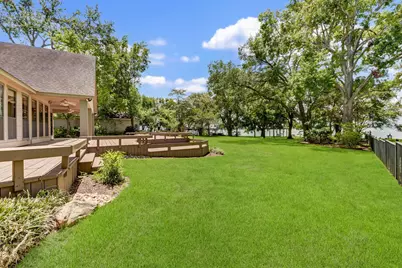 10045 Valley Drive S, Willis, TX 77318 - Photo 45