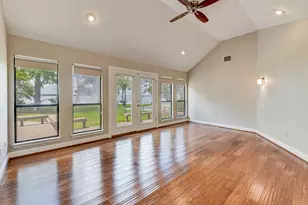10045 Valley Dr S, Willis, TX 77318 - Photo 23