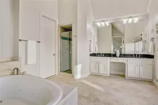 3852 Gramercy St, Houston, TX 77025 - Photo 13