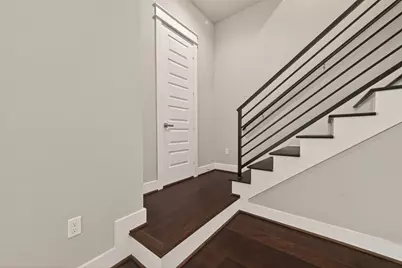 2114 Engelmohr Street #B, Houston, TX 77054 - Photo 7