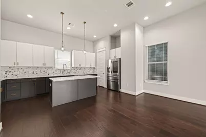 2114 Engelmohr Street #B, Houston, TX 77054 - Photo 9