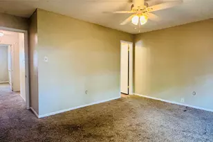 1607 Hartt St, Baytown, TX 77520 - Photo 9