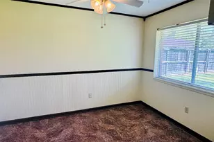 1607 Hartt St, Baytown, TX 77520 - Photo 7