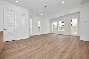 2216 Via Cami, Houston, TX 77051 - Photo 9
