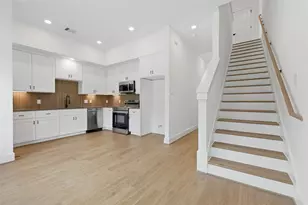 7843 Sunnyhill St, Houston, TX 77088 - Photo 5