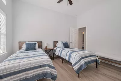14 Sprite Woods Place, The Woodlands, TX 77382 - Photo 31