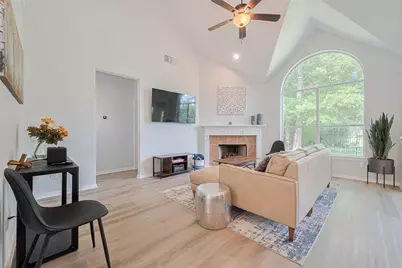 14 Sprite Woods Place, The Woodlands, TX 77382 - Photo 9