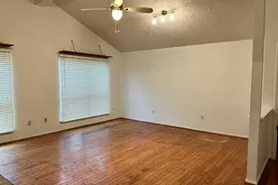 3702 Echo Grove Ln, Houston, TX 77043 - Photo 7