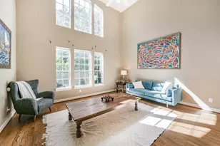 227 McGowen St, Houston, TX 77006 - Photo 9