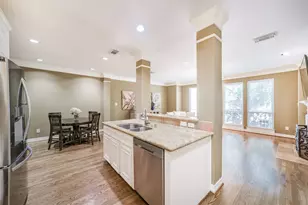 227 McGowen St, Houston, TX 77006 - Photo 11