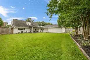 2339 Brookmere Dr, Houston, TX 77008 - Photo 31