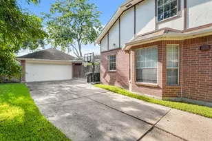 1017 Oak Knoll Ct, Sugar Land, TX 77498 - Photo 39