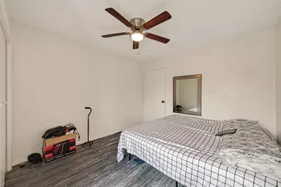 3214 Meadway Drive, Houston, TX 77082 - Photo 25