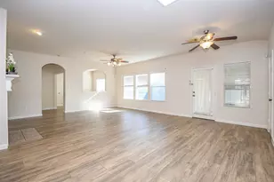 21839 Manitou Falls Ln, Katy, TX 77449 - Photo 11