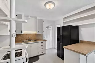 13919 Santa Teresa Rd, Houston, TX 77045 - Photo 7