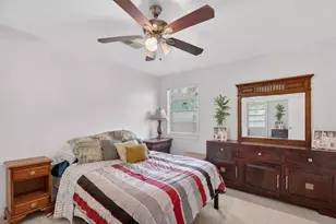 13919 Santa Teresa Rd, Houston, TX 77045 - Photo 9
