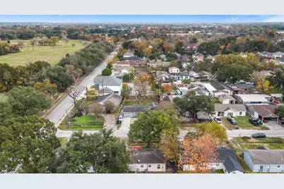 12022 Meadowpass Street, Houston, TX 77076 - Photo 27