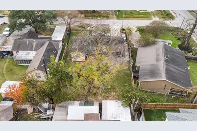 12022 Meadowpass Street, Houston, TX 77076 - Photo 31