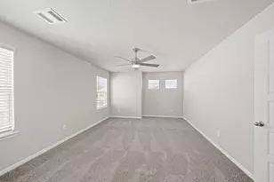 831 Red Oakland Dr, Houston, TX 77090 - Photo 11