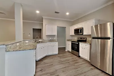 26873 Manor Falls Drive, Kingwood, TX 77339 - Photo 5