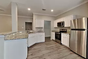 26873 Manor Falls Dr, Kingwood, TX 77339 - Photo 5