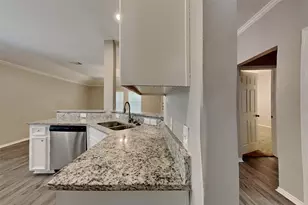 26873 Manor Falls Dr, Kingwood, TX 77339 - Photo 3