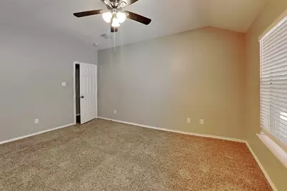 26873 Manor Falls Drive, Kingwood, TX 77339 - Photo 9