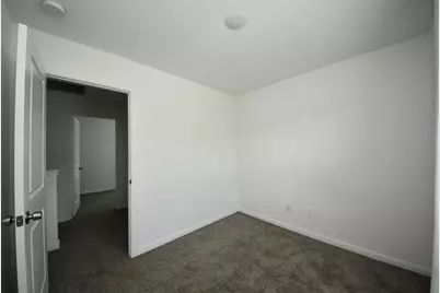 9718 Marie Village Ct, Conroe, TX 77306 - Photo 11