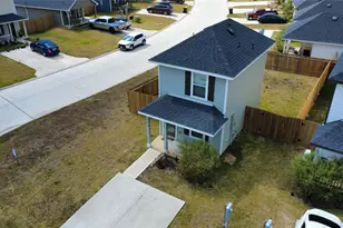 9718 Marie Vlg Ct, Conroe, TX 77306 - Photo 3