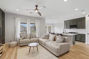 710 Desert Pea Ln, Rosharon, TX 77583 - Photo 5