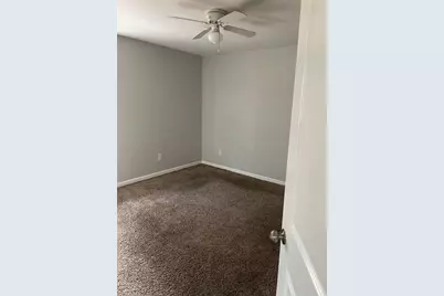 4913 Chennault Road, Houston, TX 77033 - Photo 13