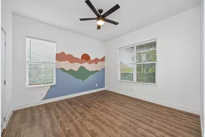 8006 Longridge Drive, Houston, TX 77055 - Photo 35