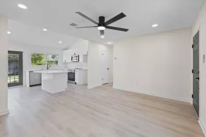 7810 Willow Mint Lane, Houston, TX 77086 - Photo 7